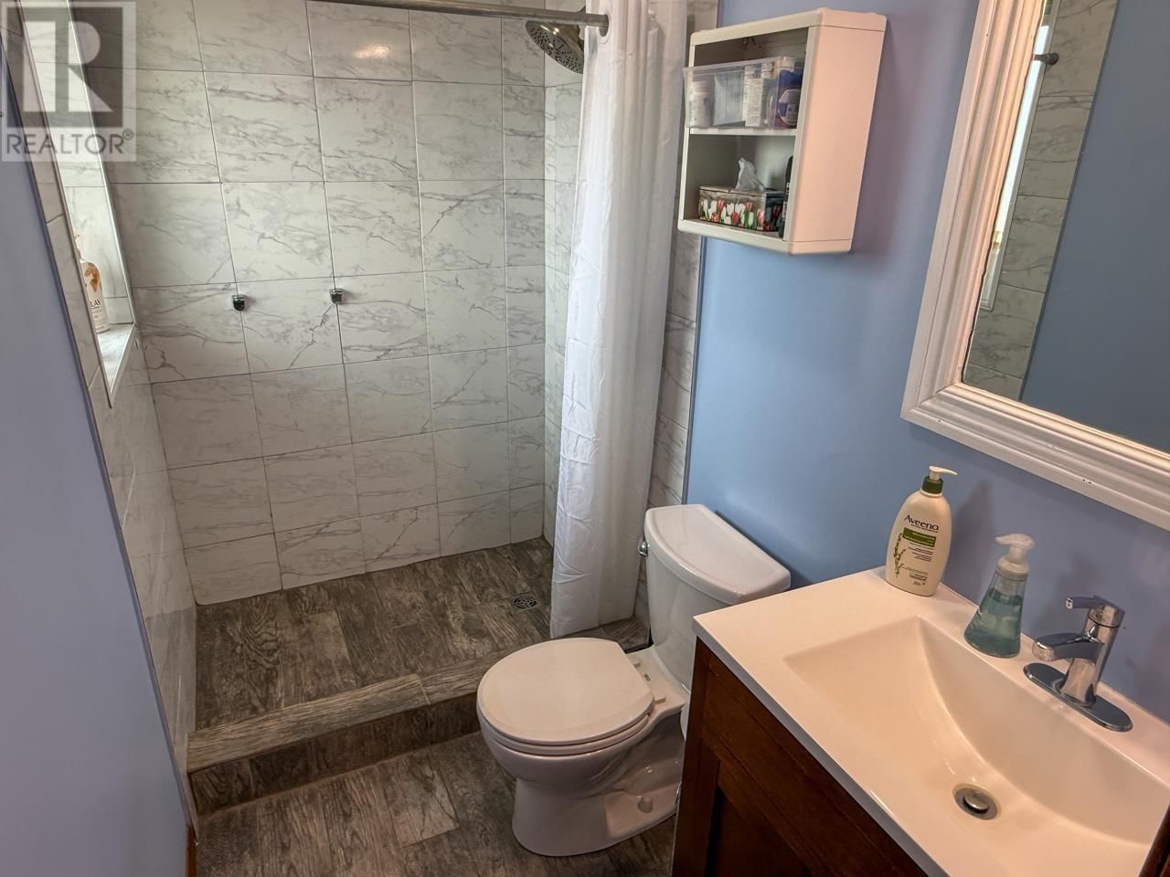 18 SUNSET BOULEVARD Image 29