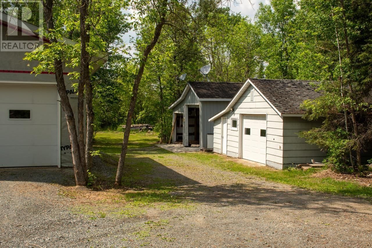 495 HIGHWAY 71 Image 11