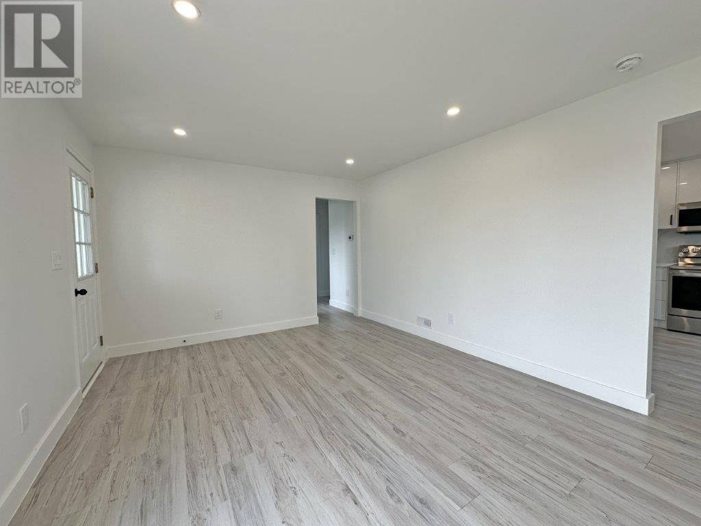 31 LAURIER AVE Image 11