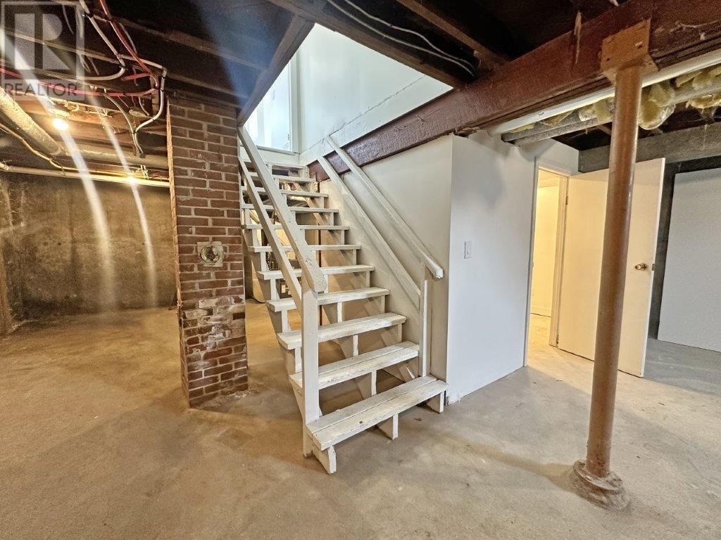 31 LAURIER AVE Image 29