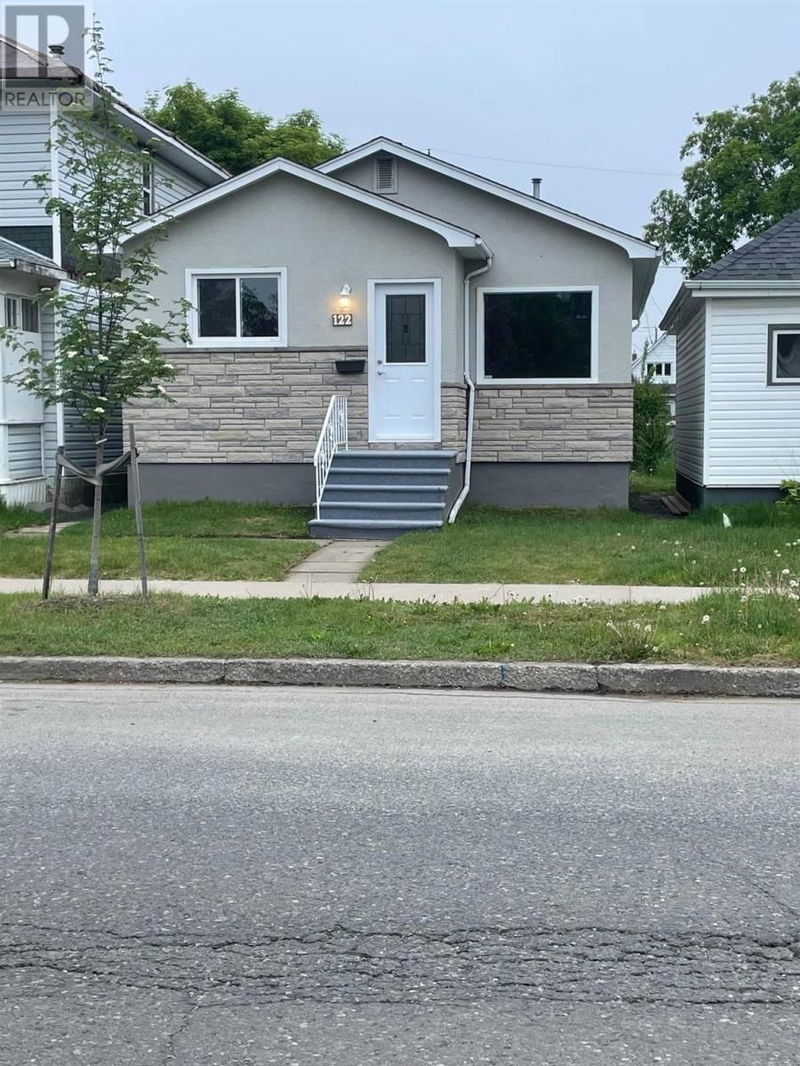 122 Francis St Thunder Bay, Ontario