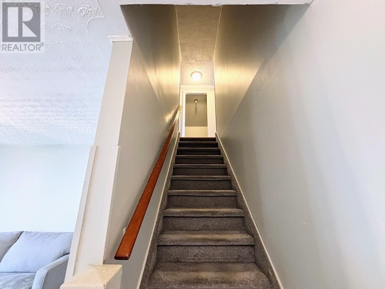2 BROWN ST Image 15
