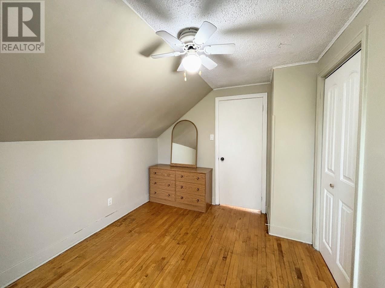 2 BROWN ST Image 23