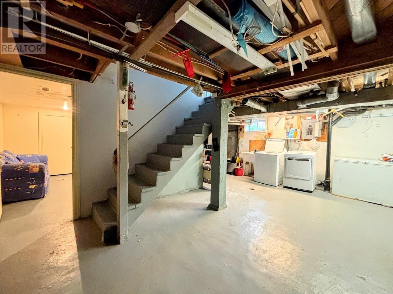 2 BROWN ST Image 33