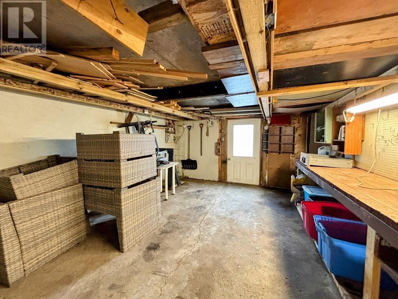 2 BROWN ST Image 38