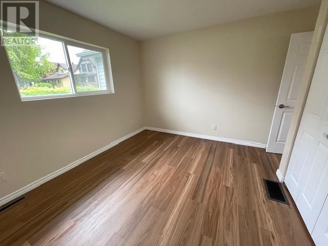 621 DEASE STREET Image 15