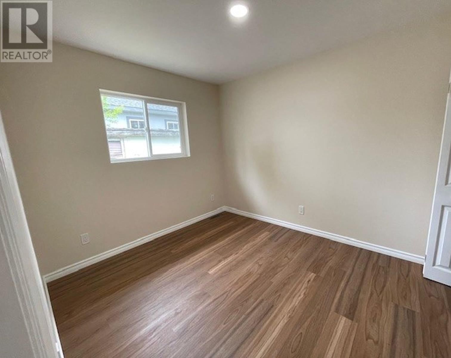 621 DEASE STREET Image 22