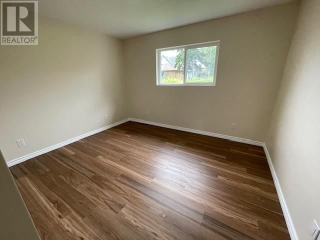 621 DEASE STREET Image 23