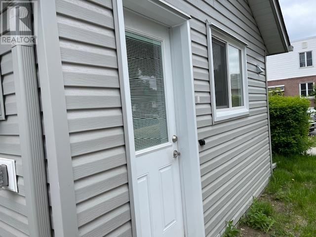 621 DEASE STREET Image 35
