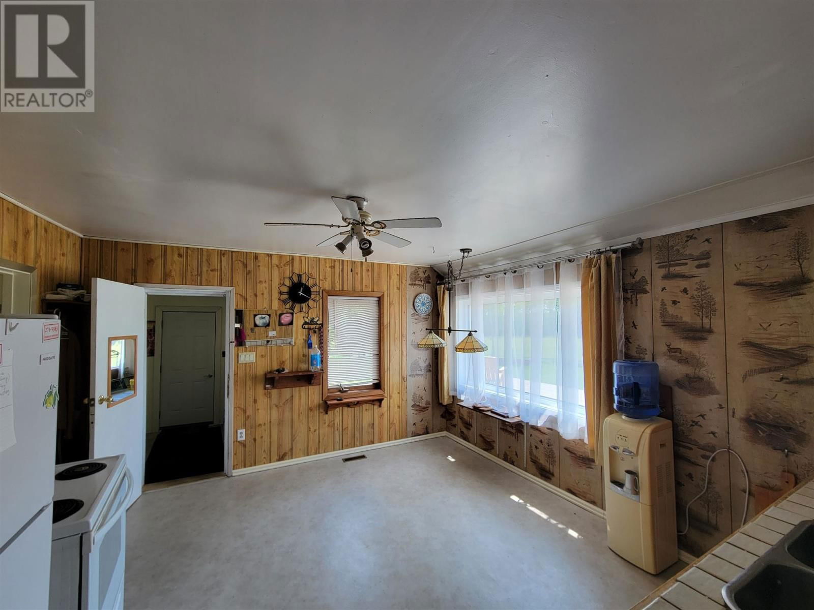 870 MCDIARMID RD Image 3