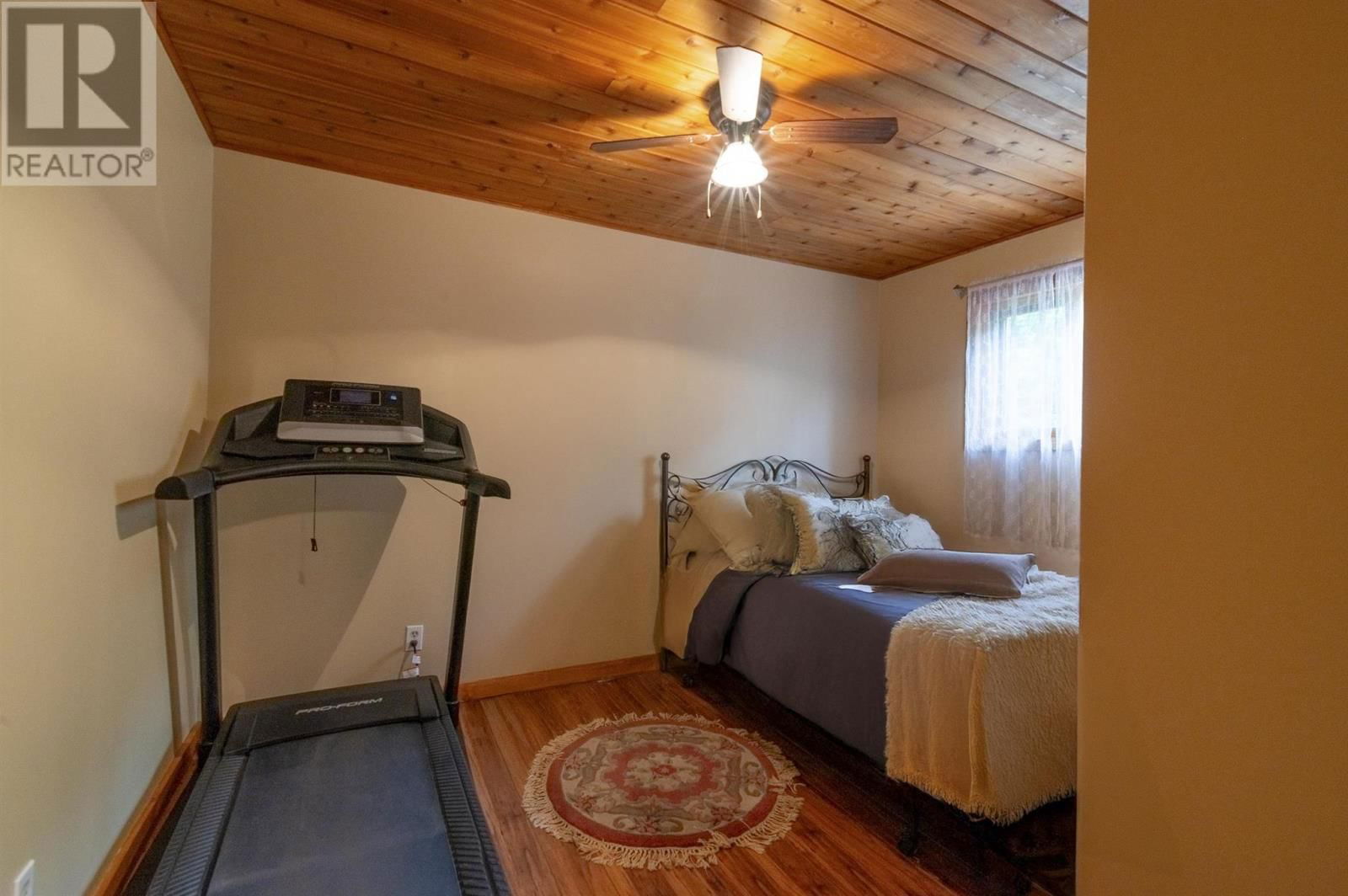 38 PRICE ROAD Image 21