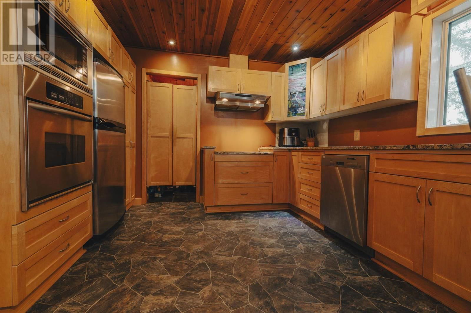 38 PRICE ROAD Image 8