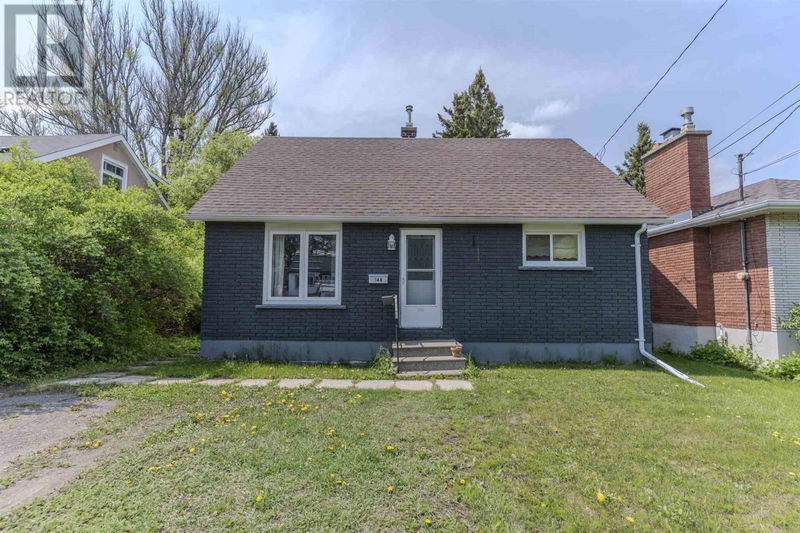 144 High St Thunder Bay, Ontario