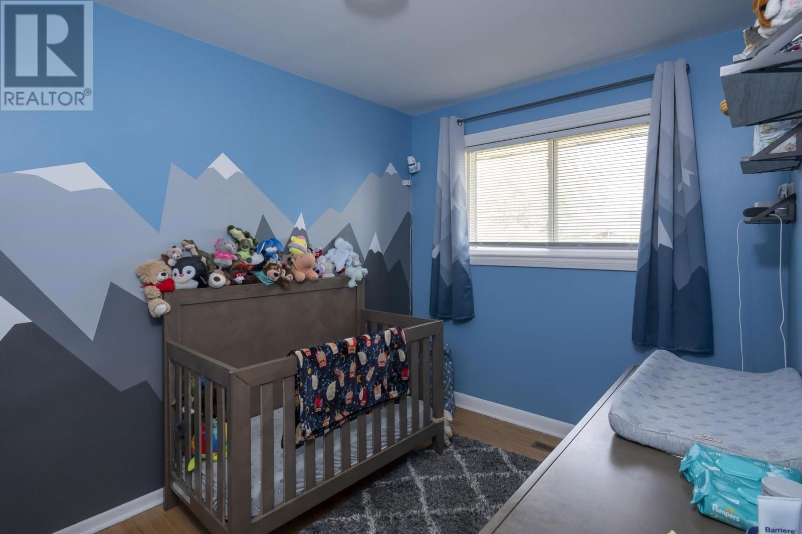 612 ROSEWOOD CRES Image 14