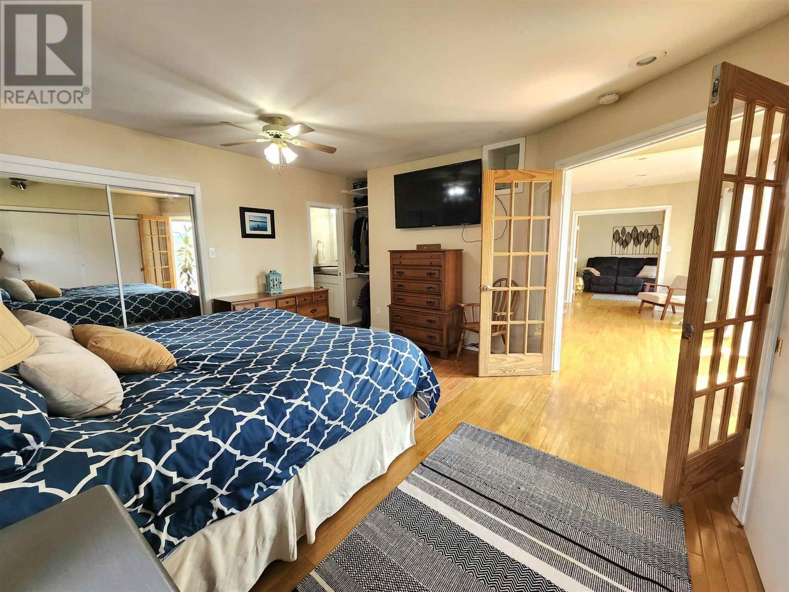36C DUFFUS ROAD Image 21