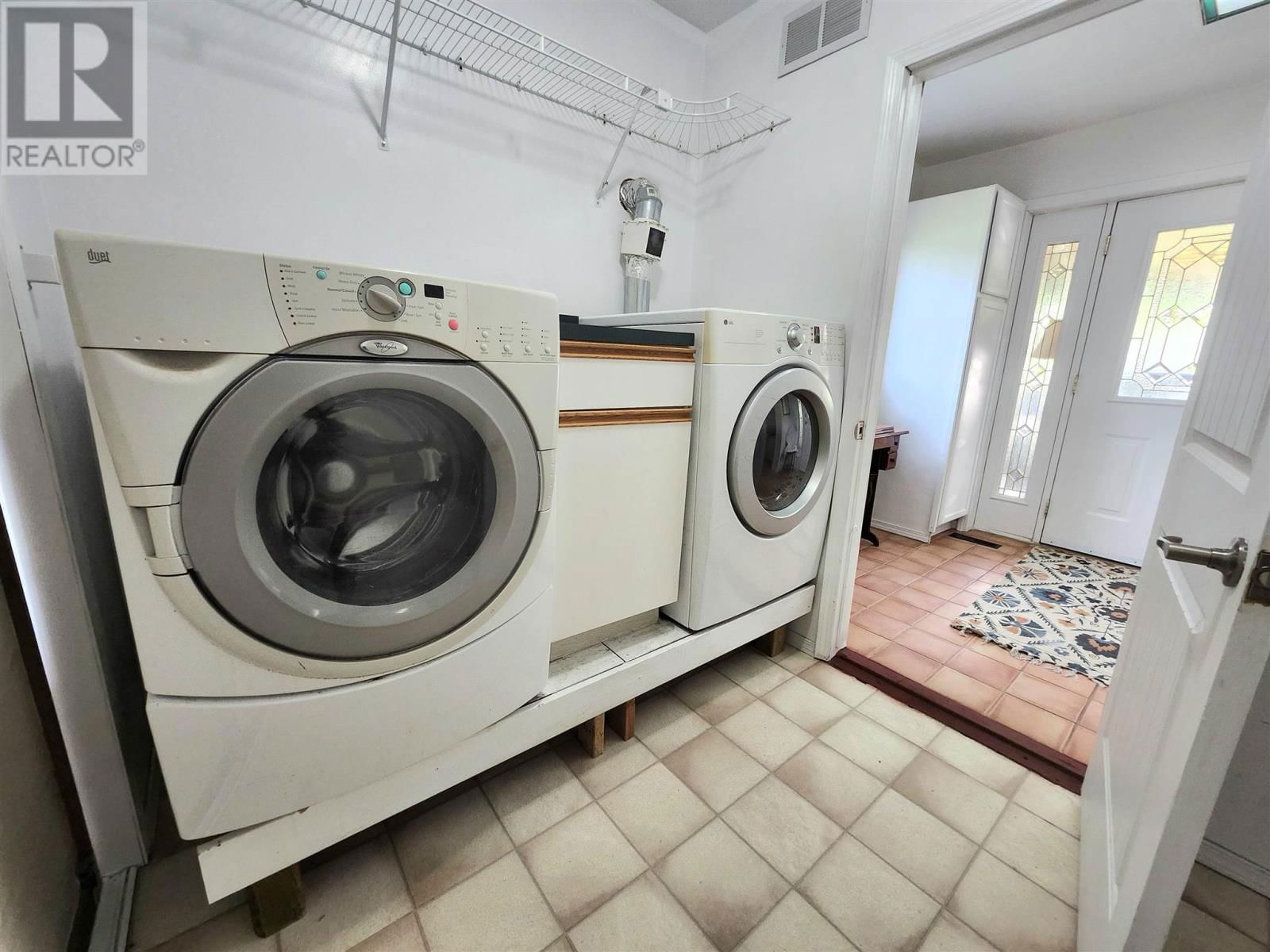 36C DUFFUS ROAD Image 27