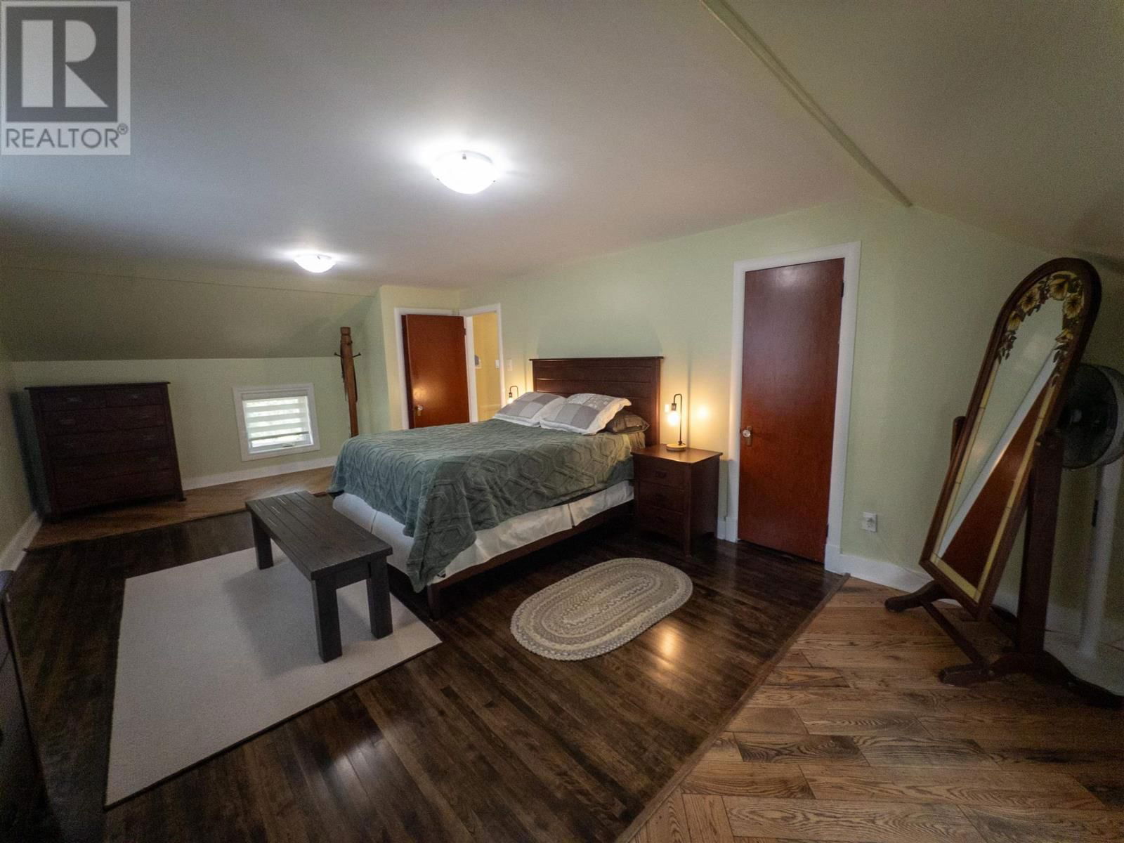 824 RIVER DRIVE Image 21