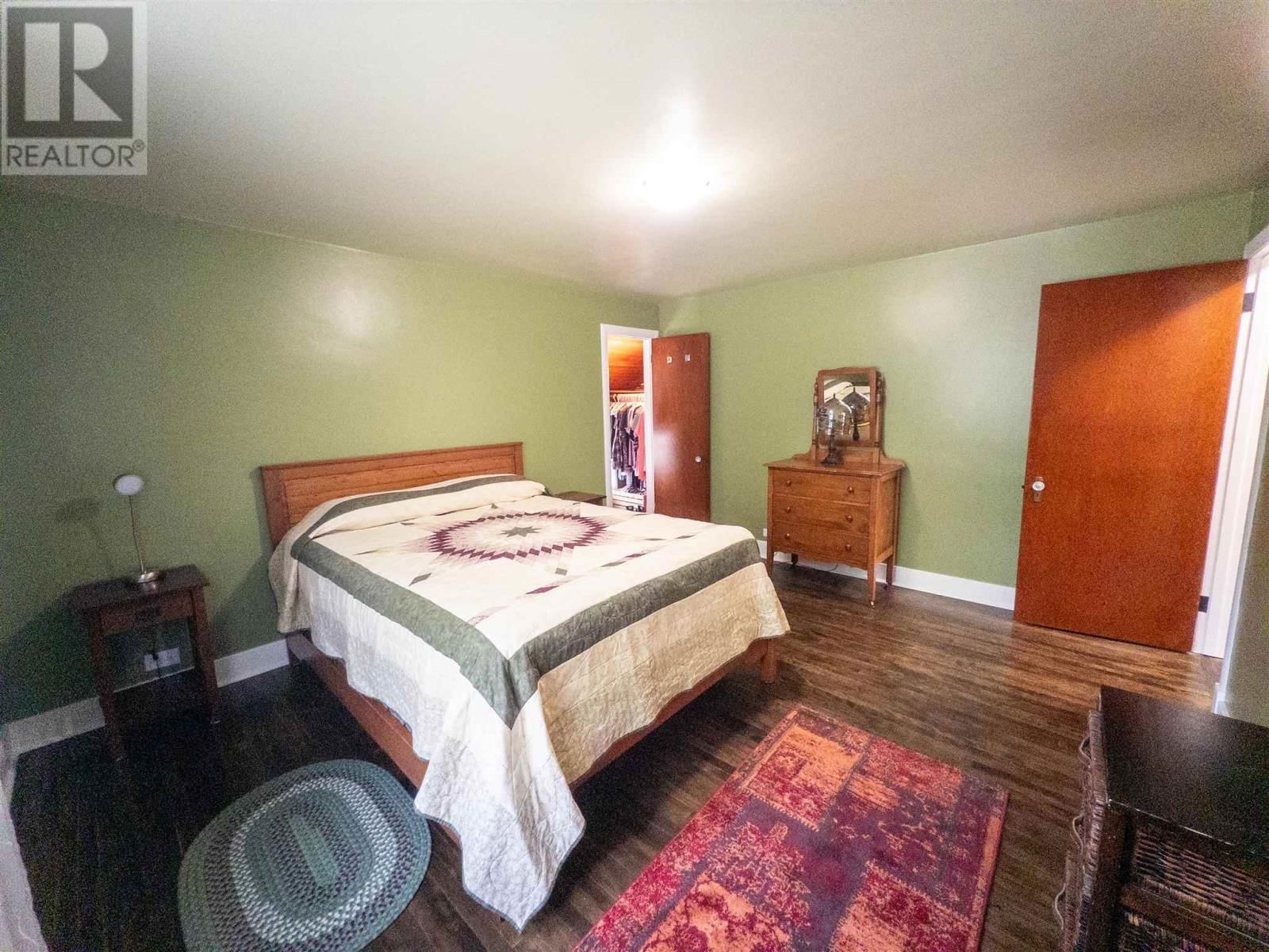 824 RIVER DRIVE Image 27