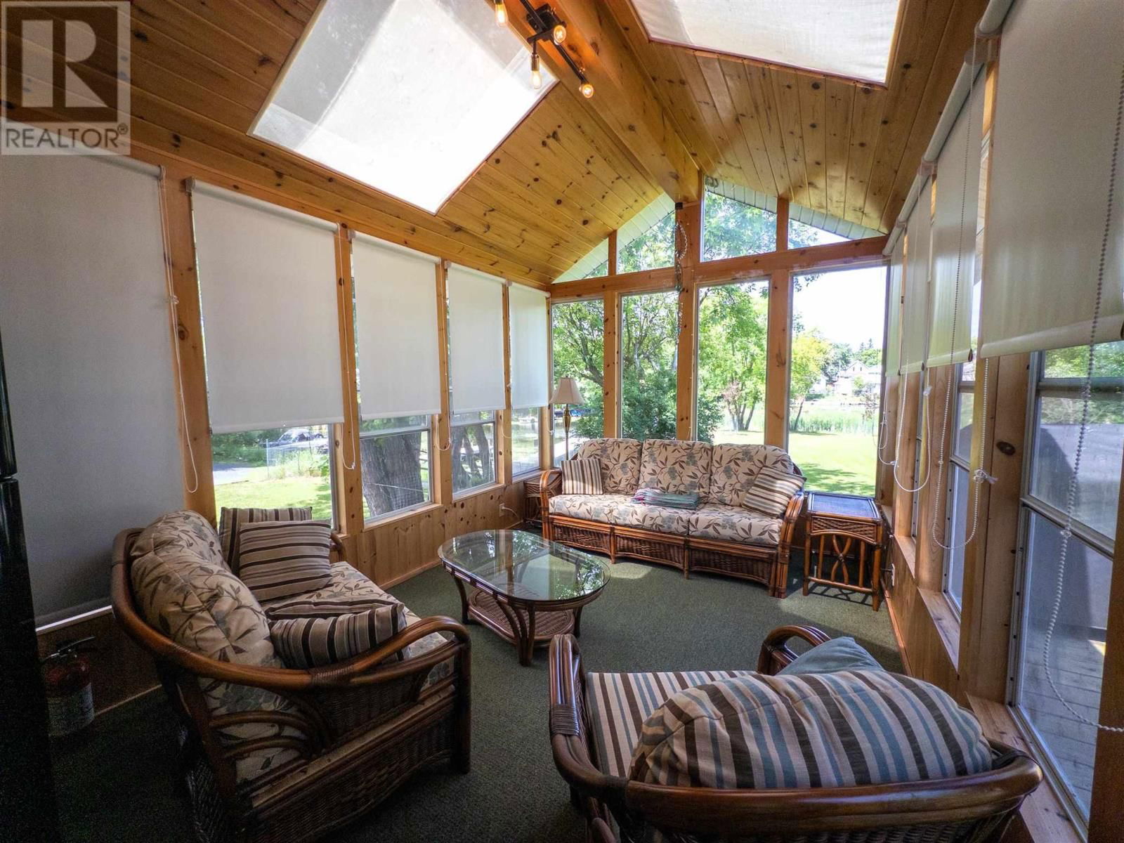 824 RIVER DRIVE Image 35