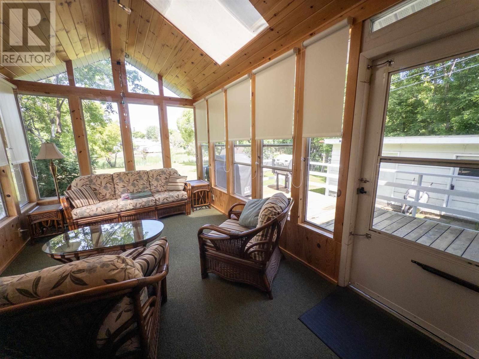 824 RIVER DRIVE Image 36