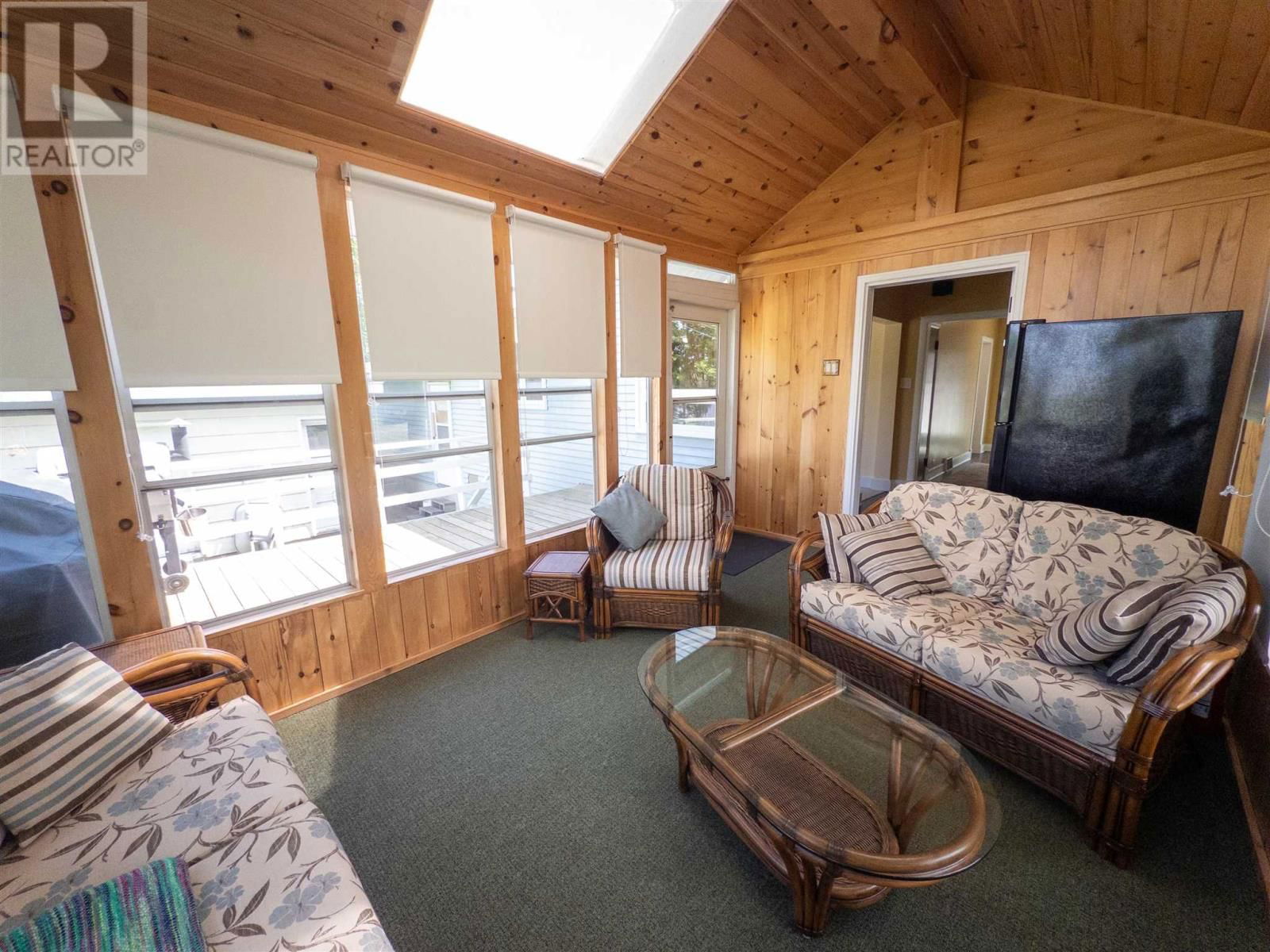 824 RIVER DRIVE Image 37