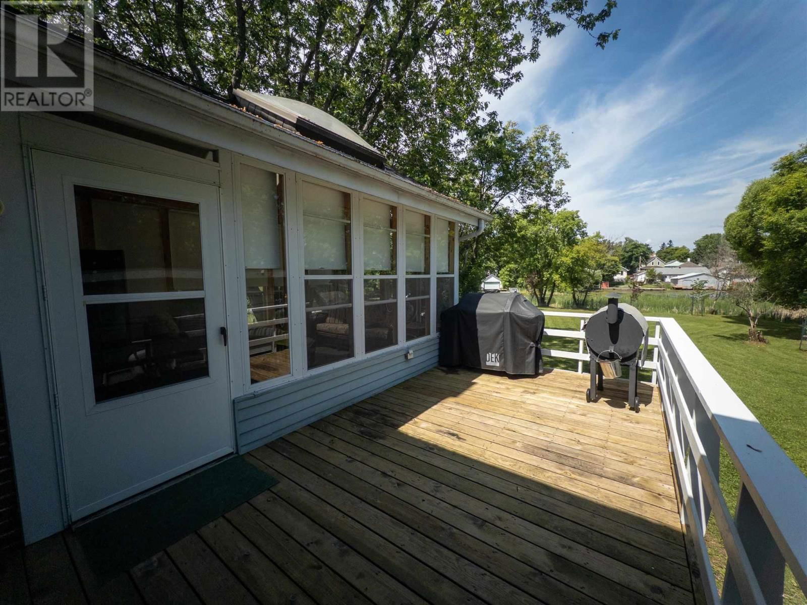 824 RIVER DRIVE Image 39