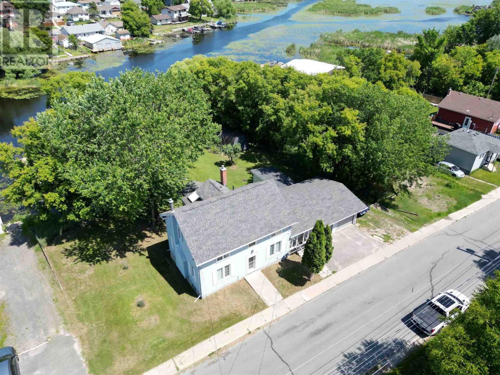 824 RIVER DRIVE Image 46