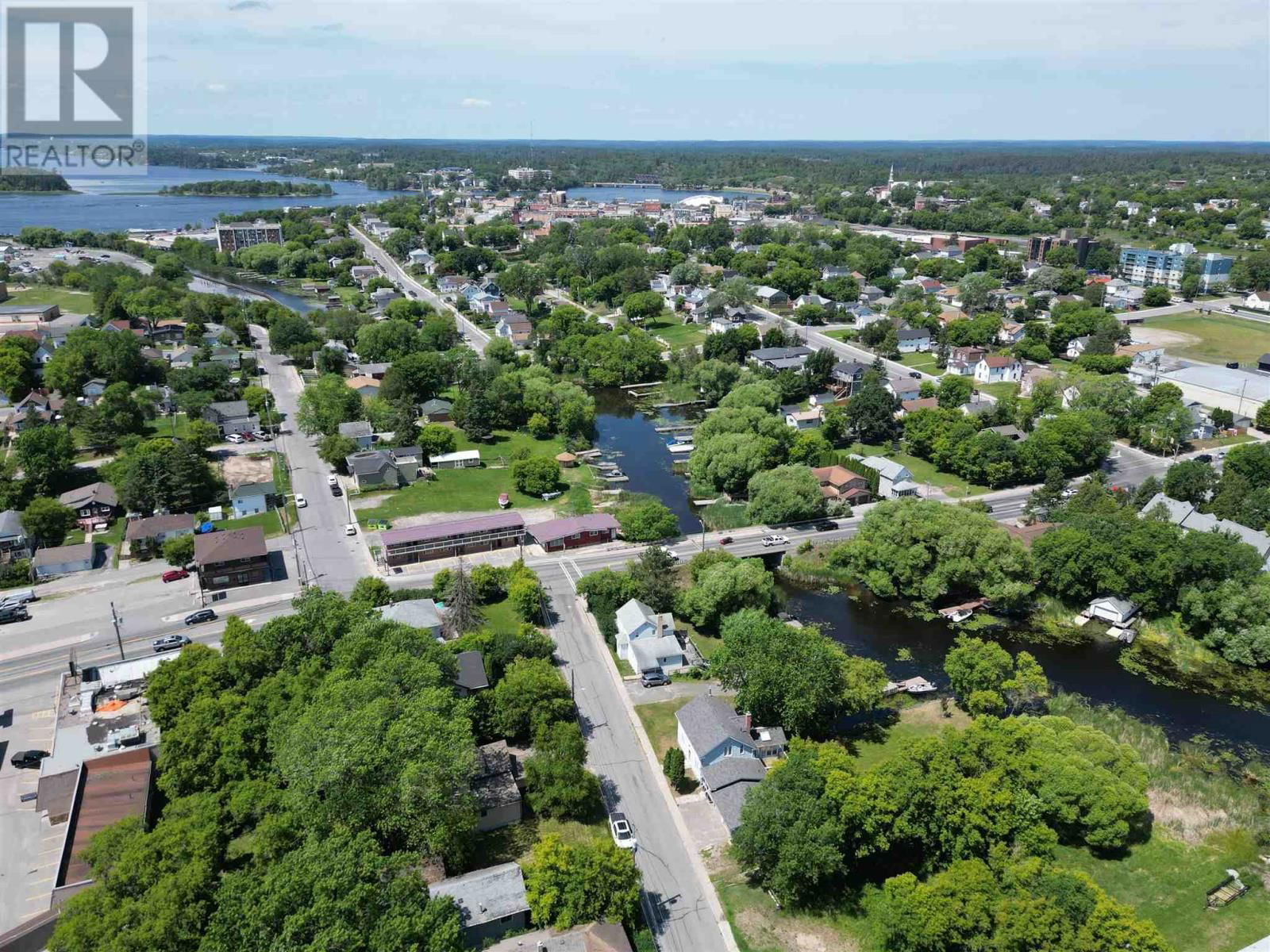 824 RIVER DRIVE Image 49