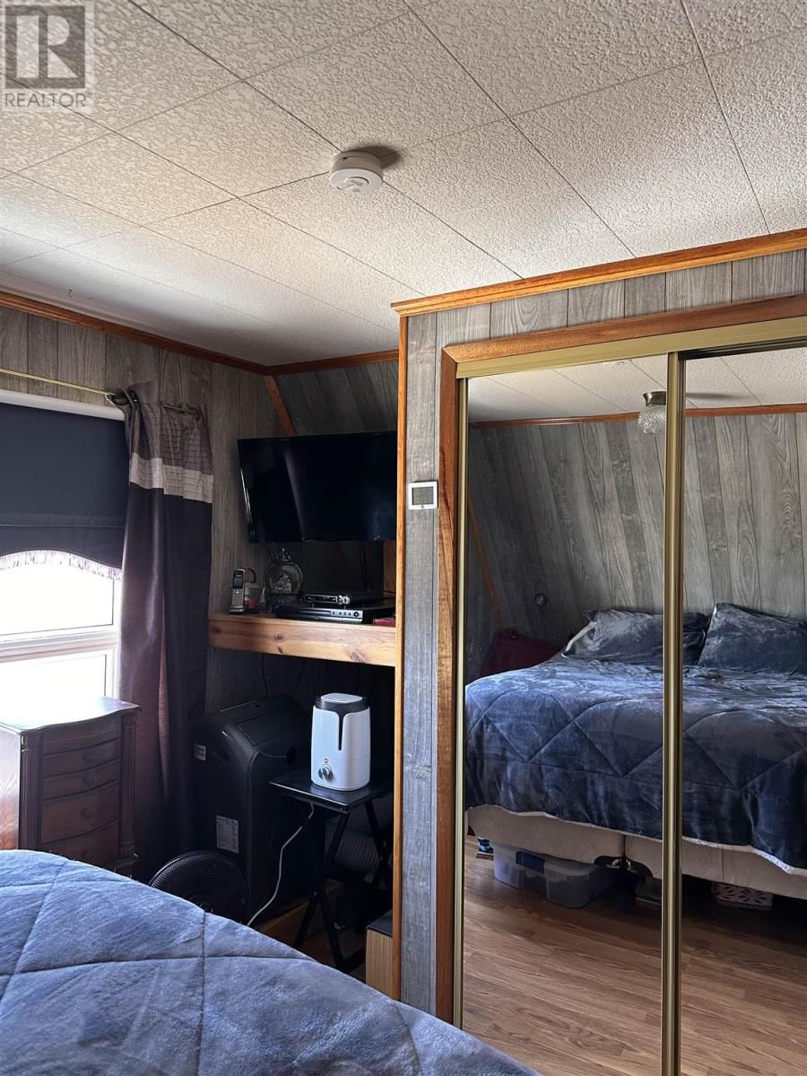 1011 SUNSET DR Image 17
