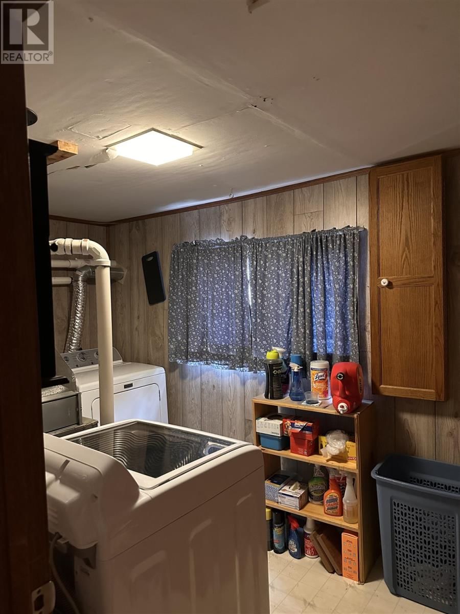 1011 SUNSET DR Image 21
