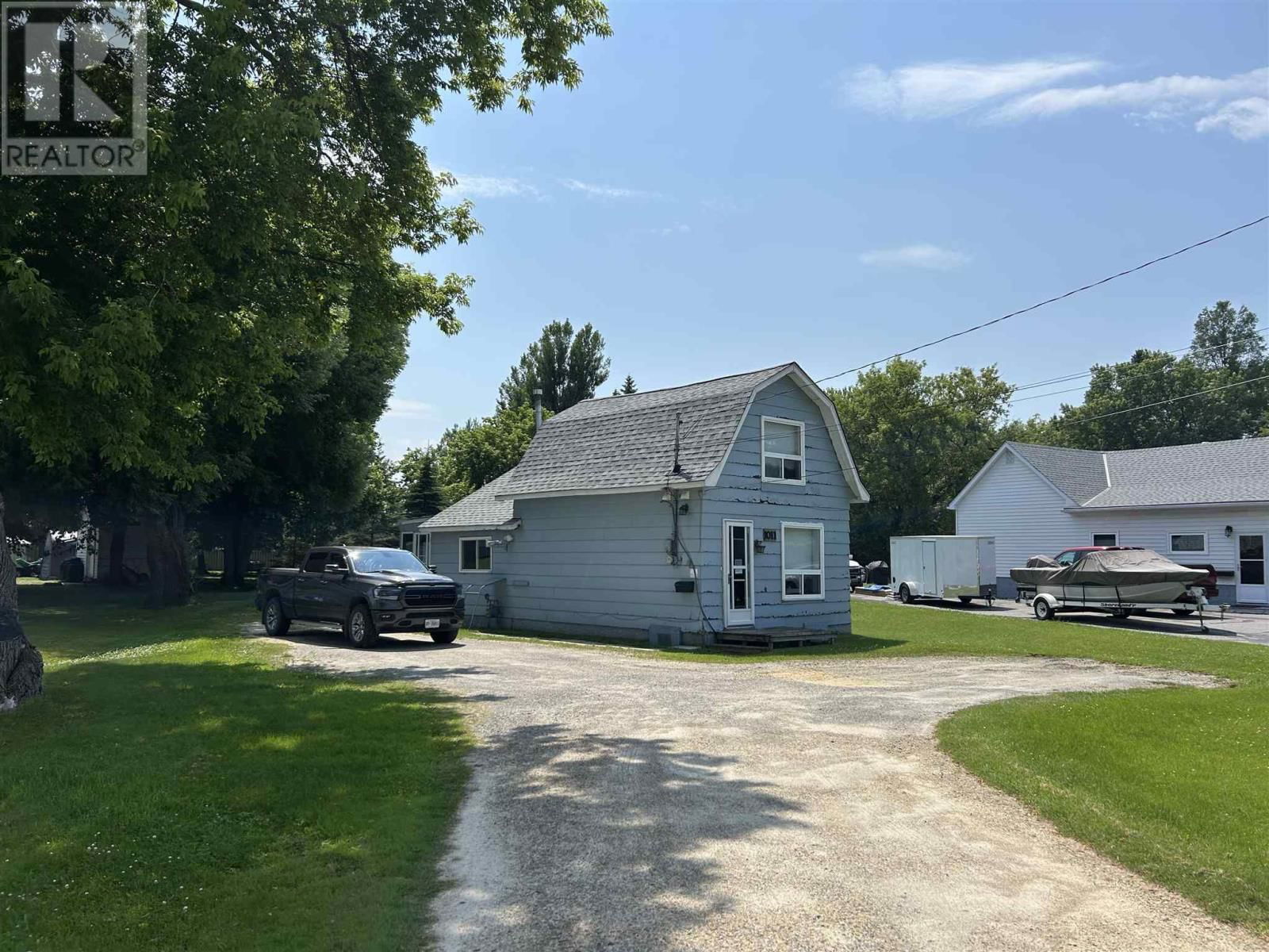 1011 SUNSET DR Image 28