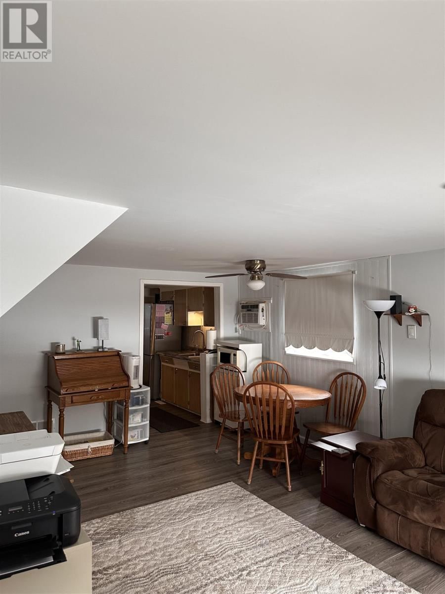 1011 SUNSET DR Image 6