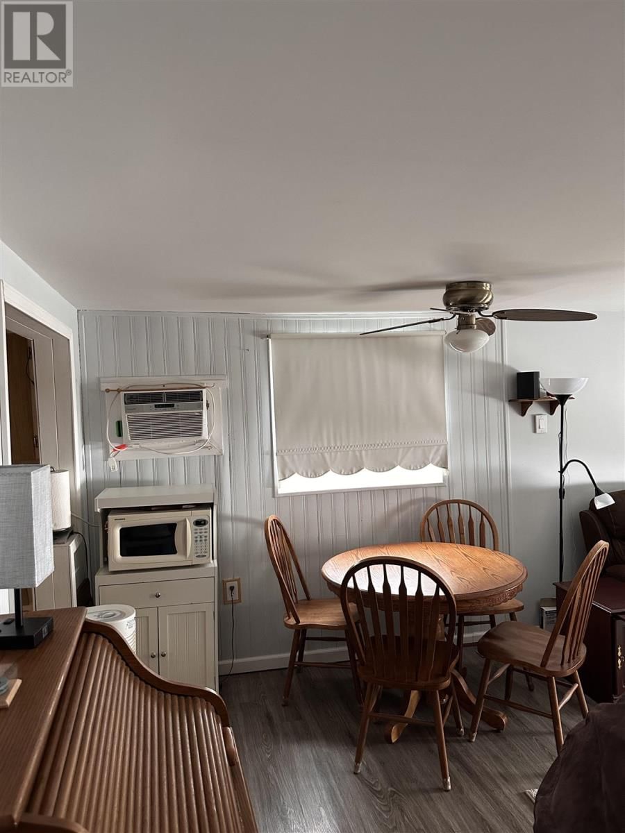 1011 SUNSET DR Image 8