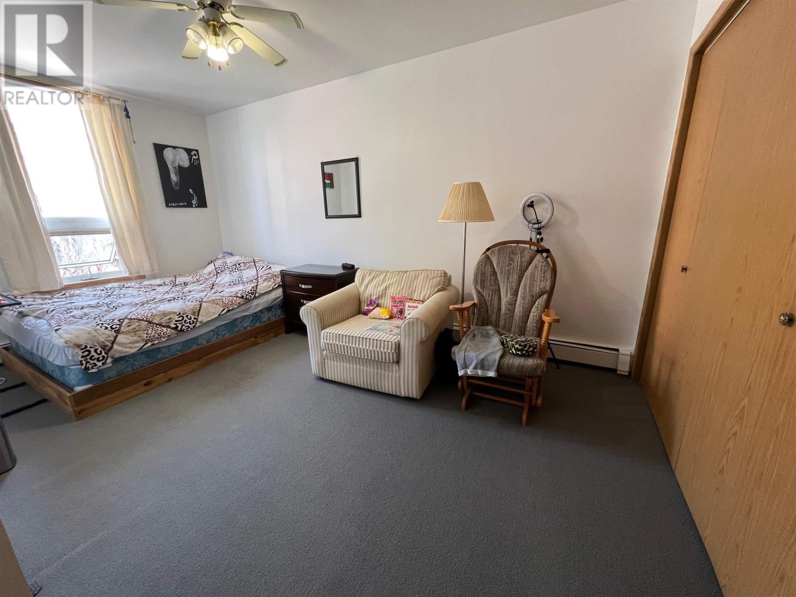 209 SECOND ST Image 21