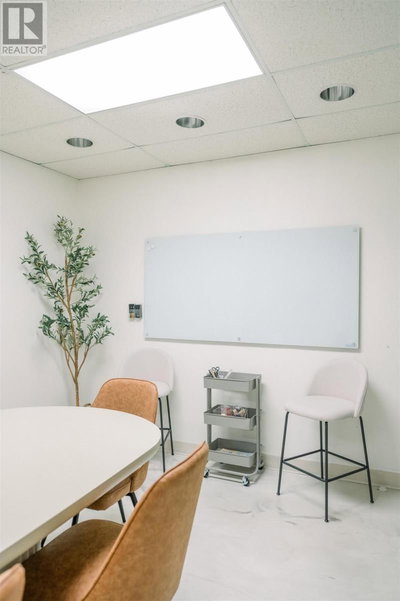 Image #1 of Commercial for Sale at 214 Red River, Thunder Bay, Ontario