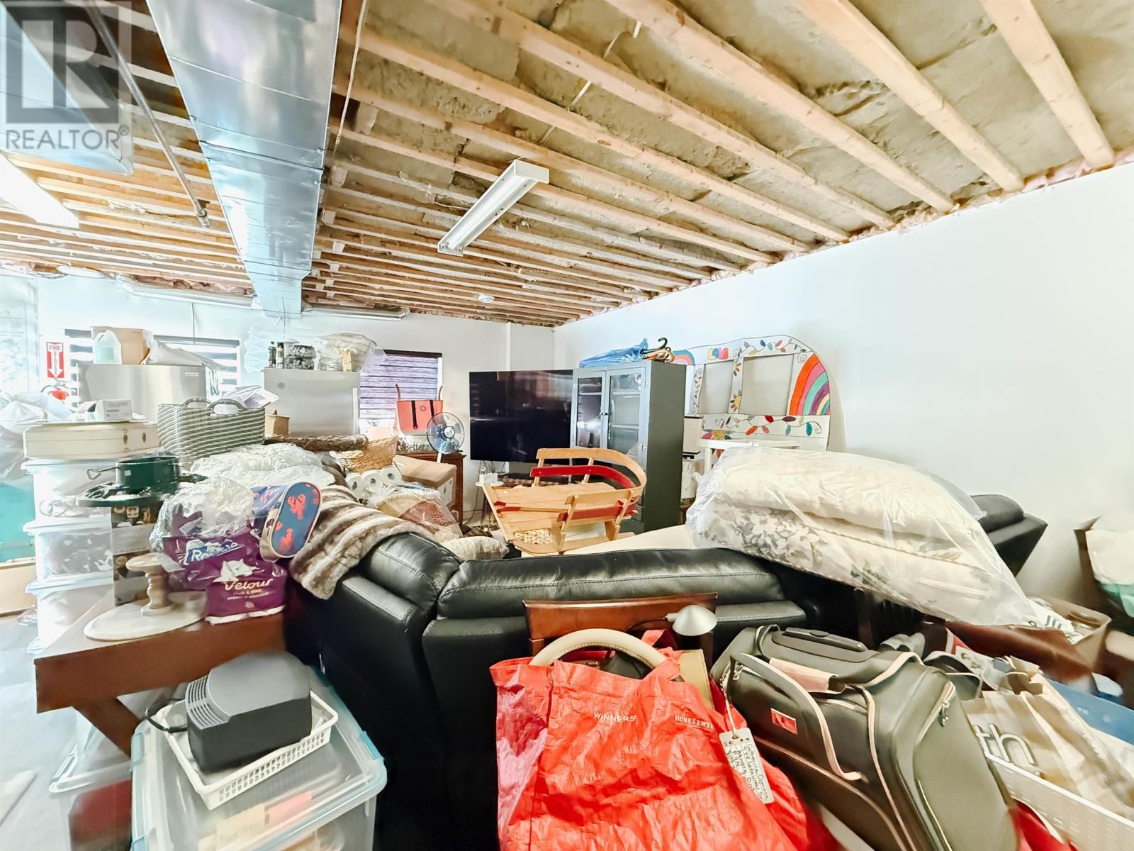 557 LAKEVIEW DRIVE Image 26