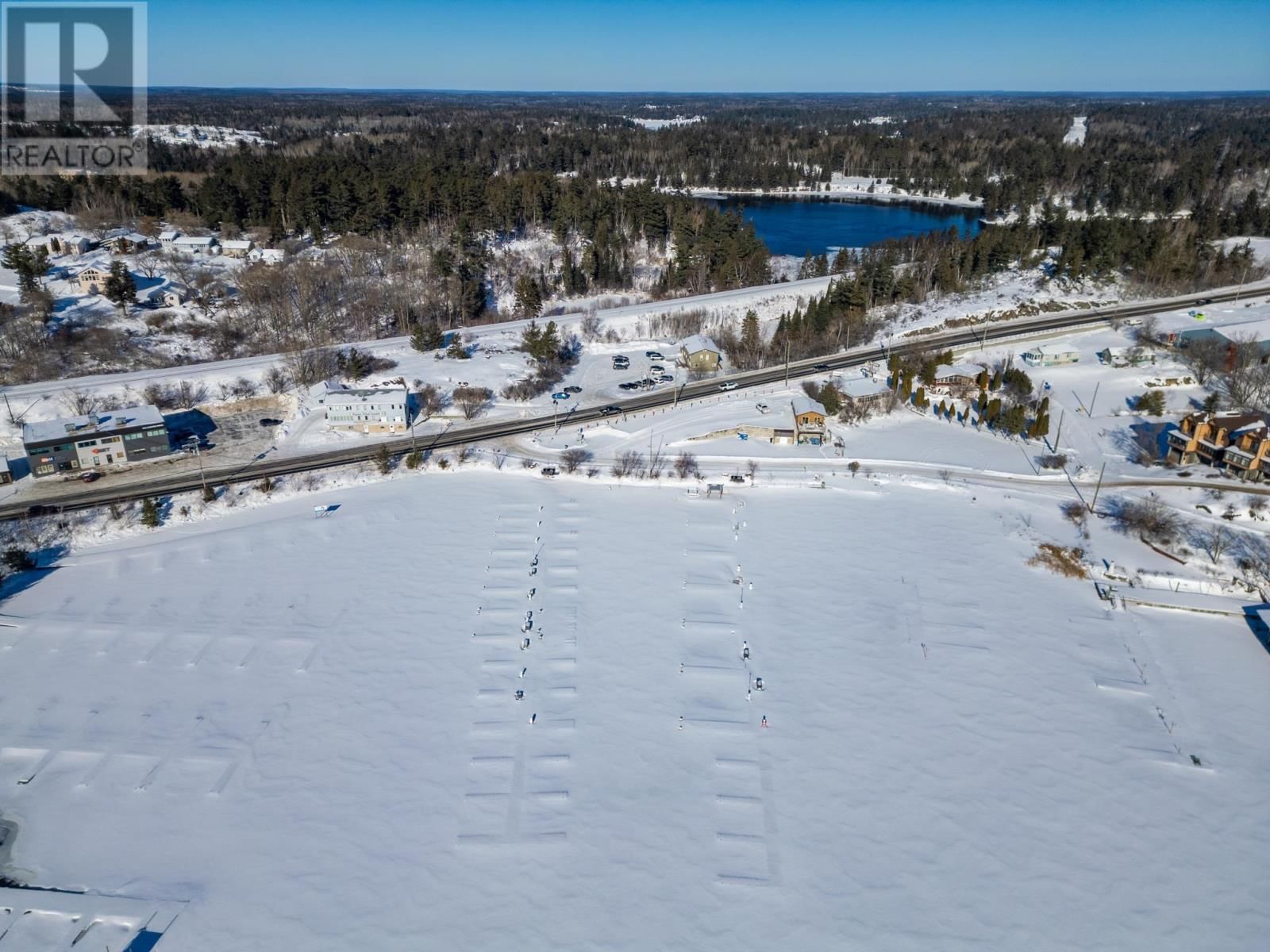 557 LAKEVIEW DRIVE Image 4