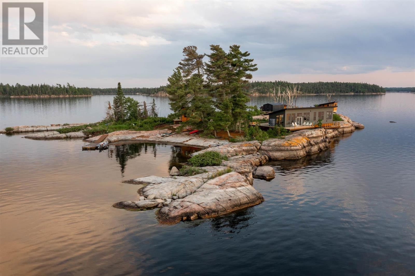 Island - 900 LITTLE SAND LAKE Image 2