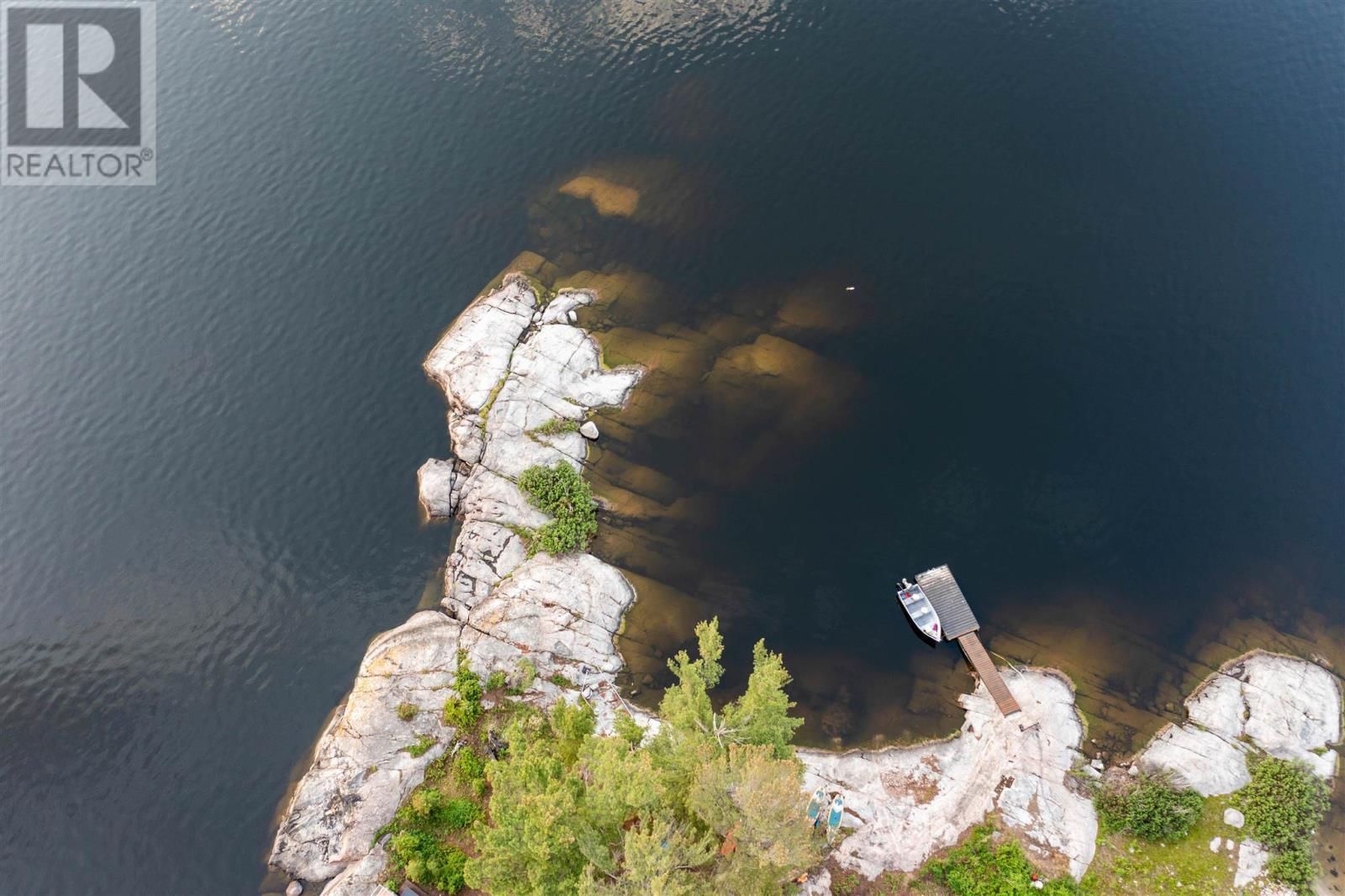 Island - 900 LITTLE SAND LAKE Image 41