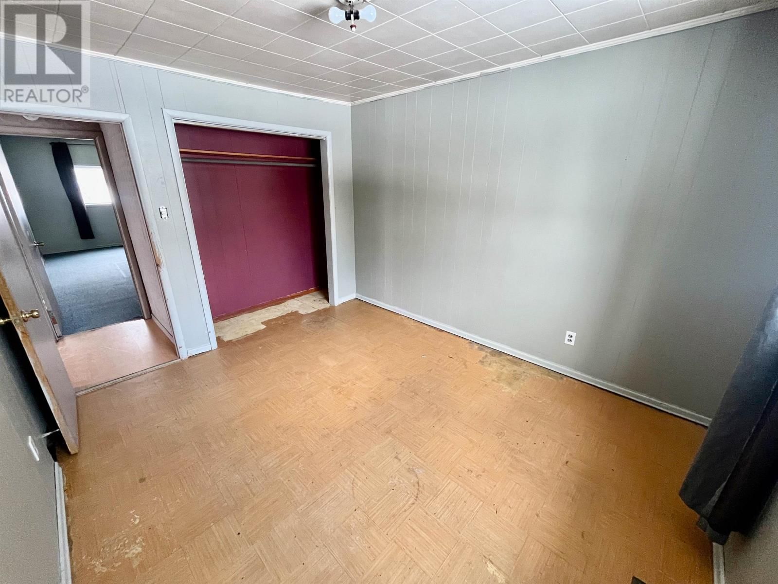 34 MACHIN AVE Image 11