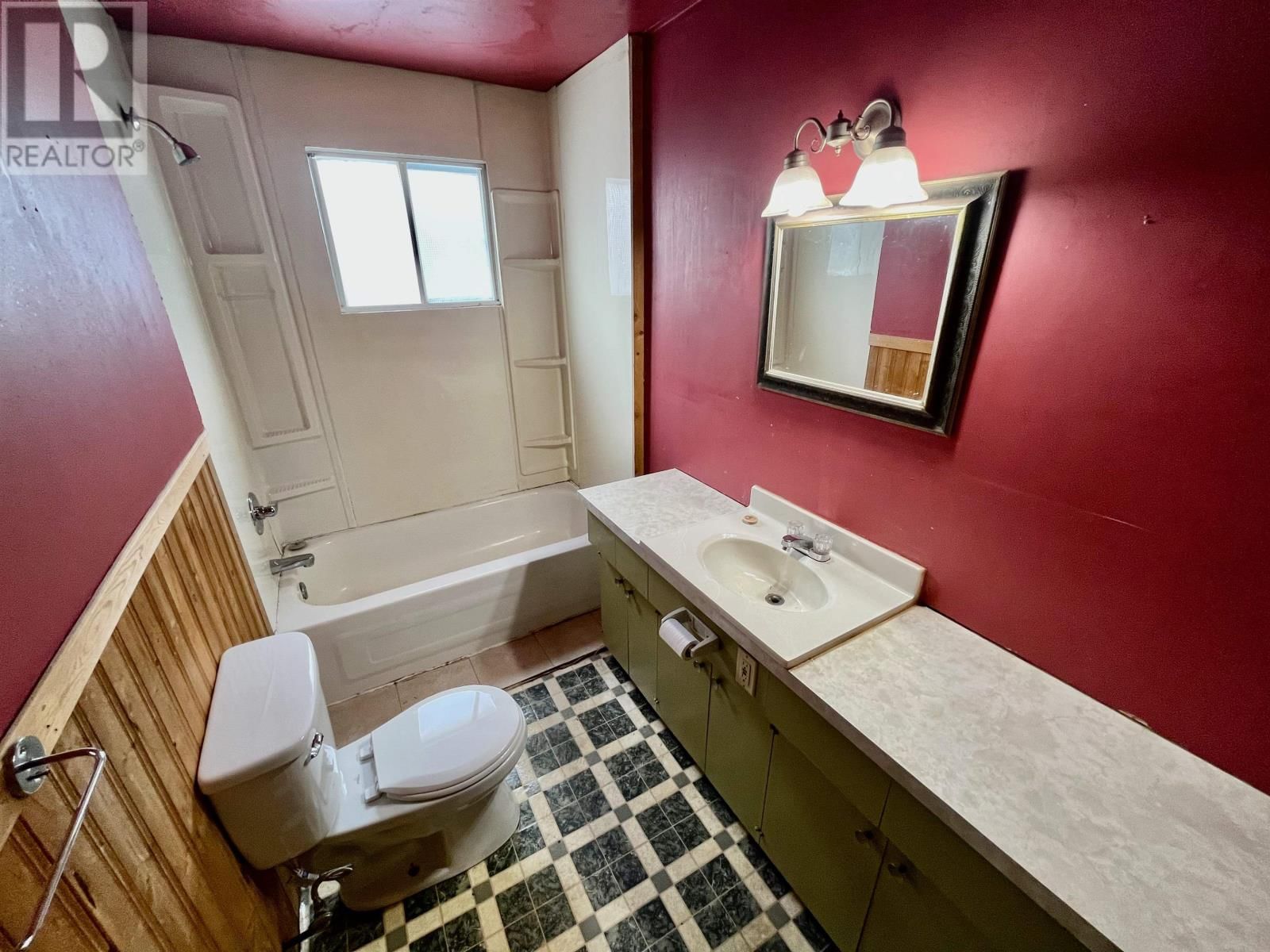 34 MACHIN AVE Image 16