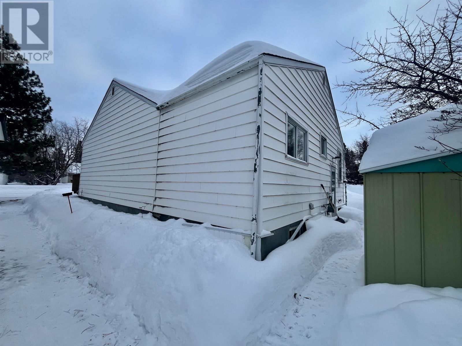 34 MACHIN AVE Image 34