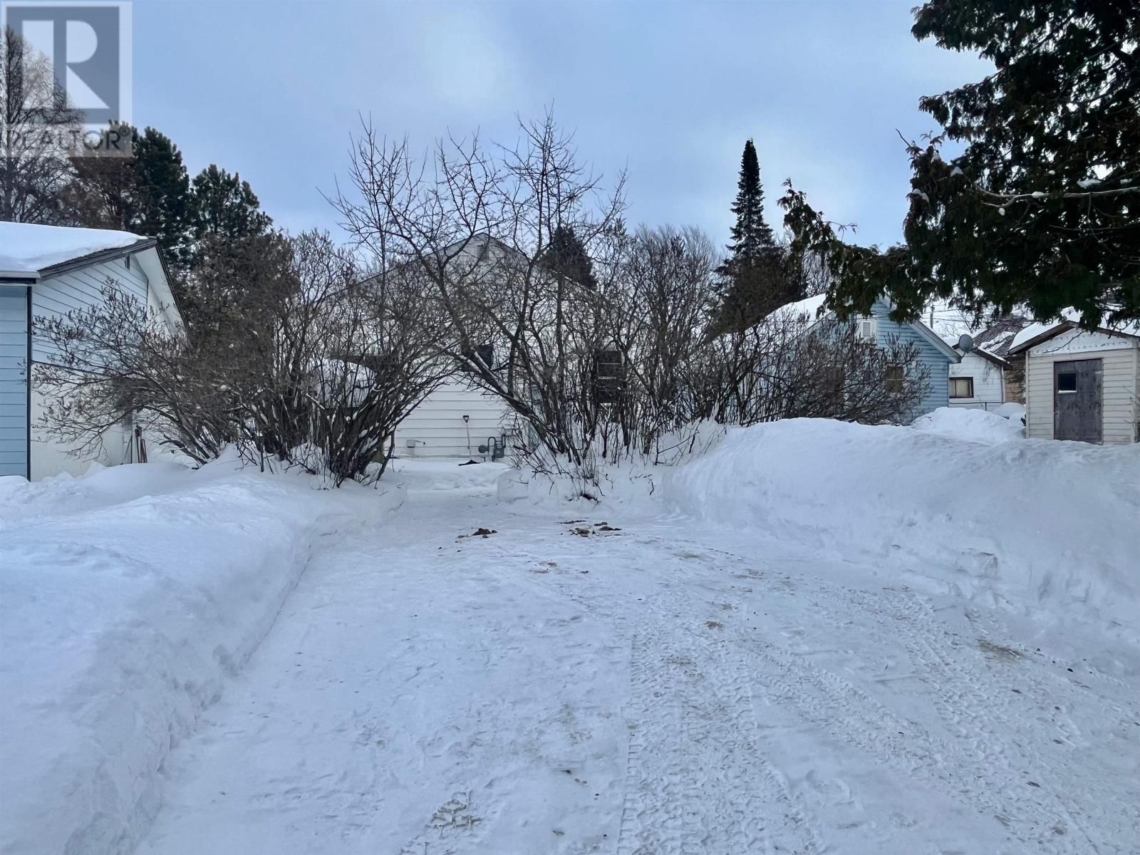 34 MACHIN AVE Image 35