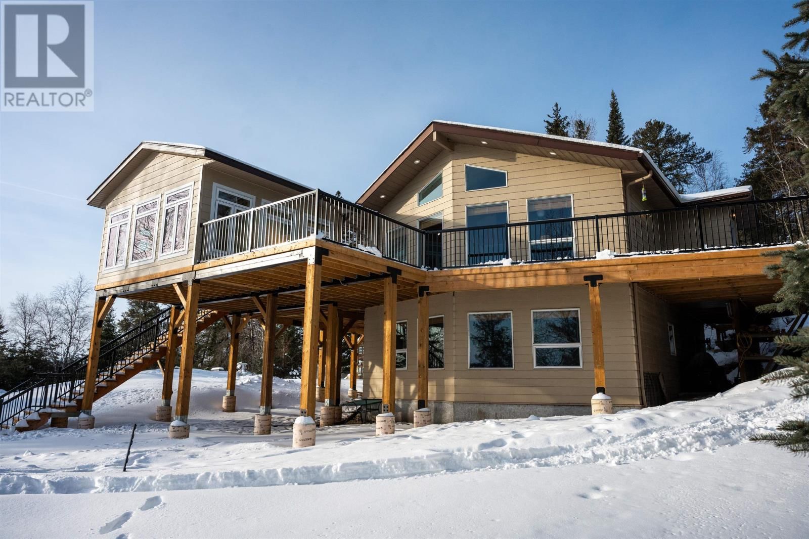 220D PHANTOM DR Image 1