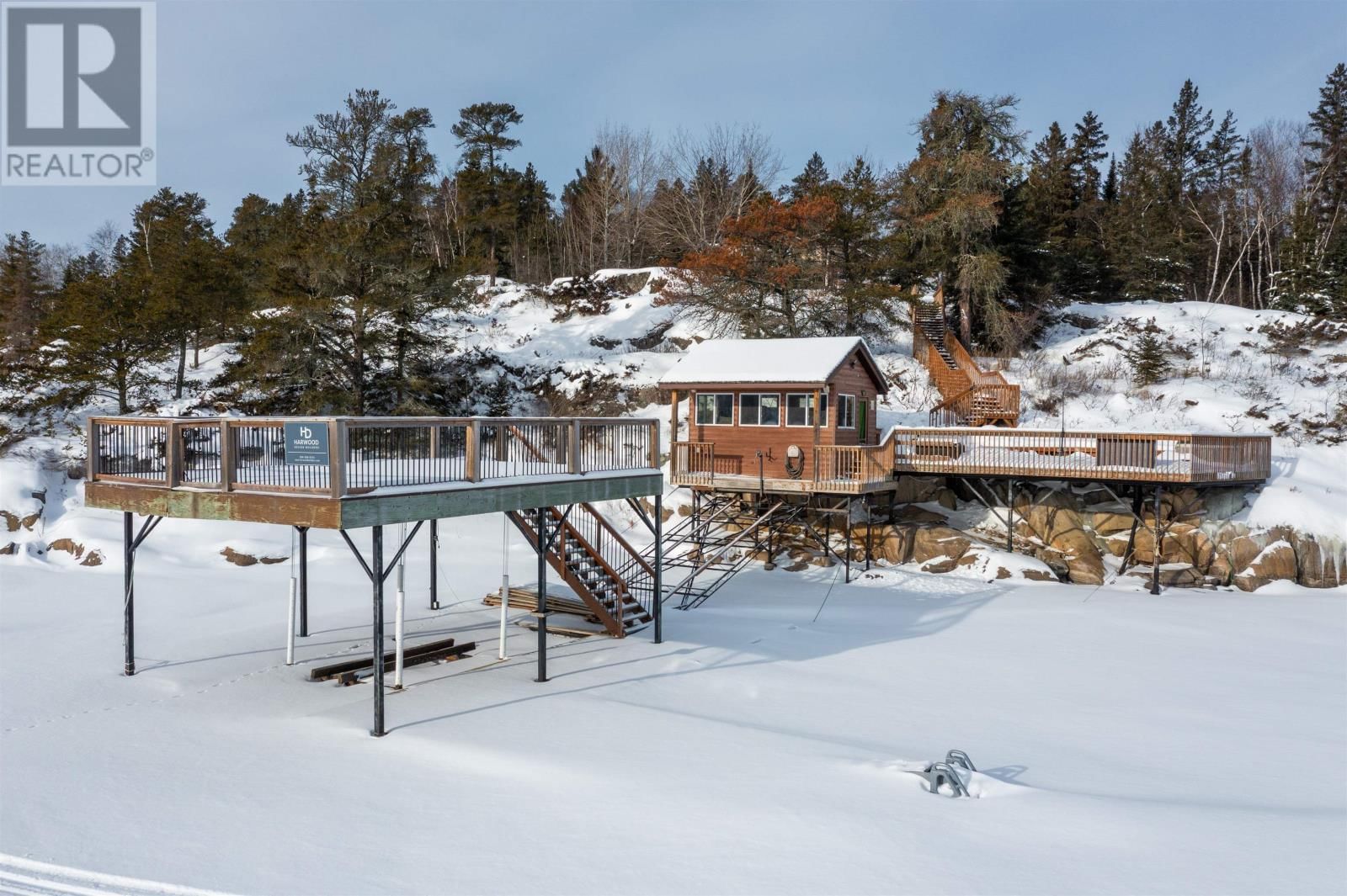 220D PHANTOM DR Image 10