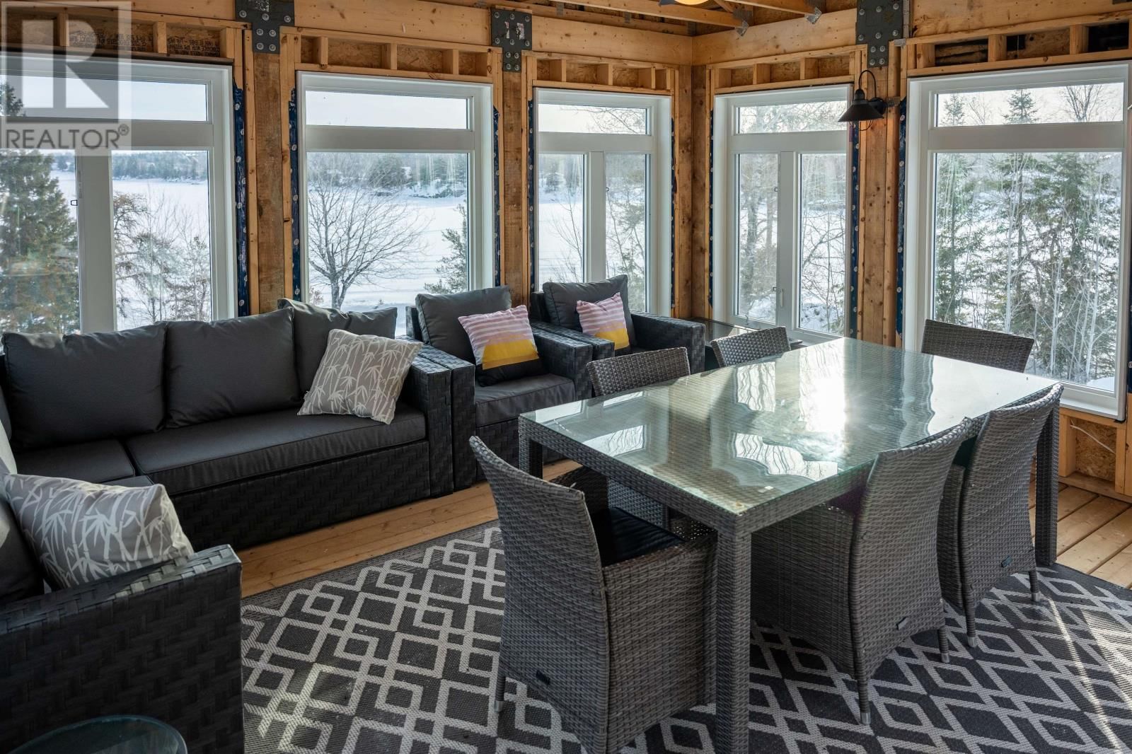 220D PHANTOM DR Image 37