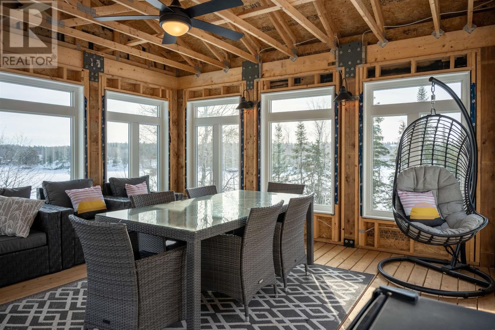 220D PHANTOM DR Image 38