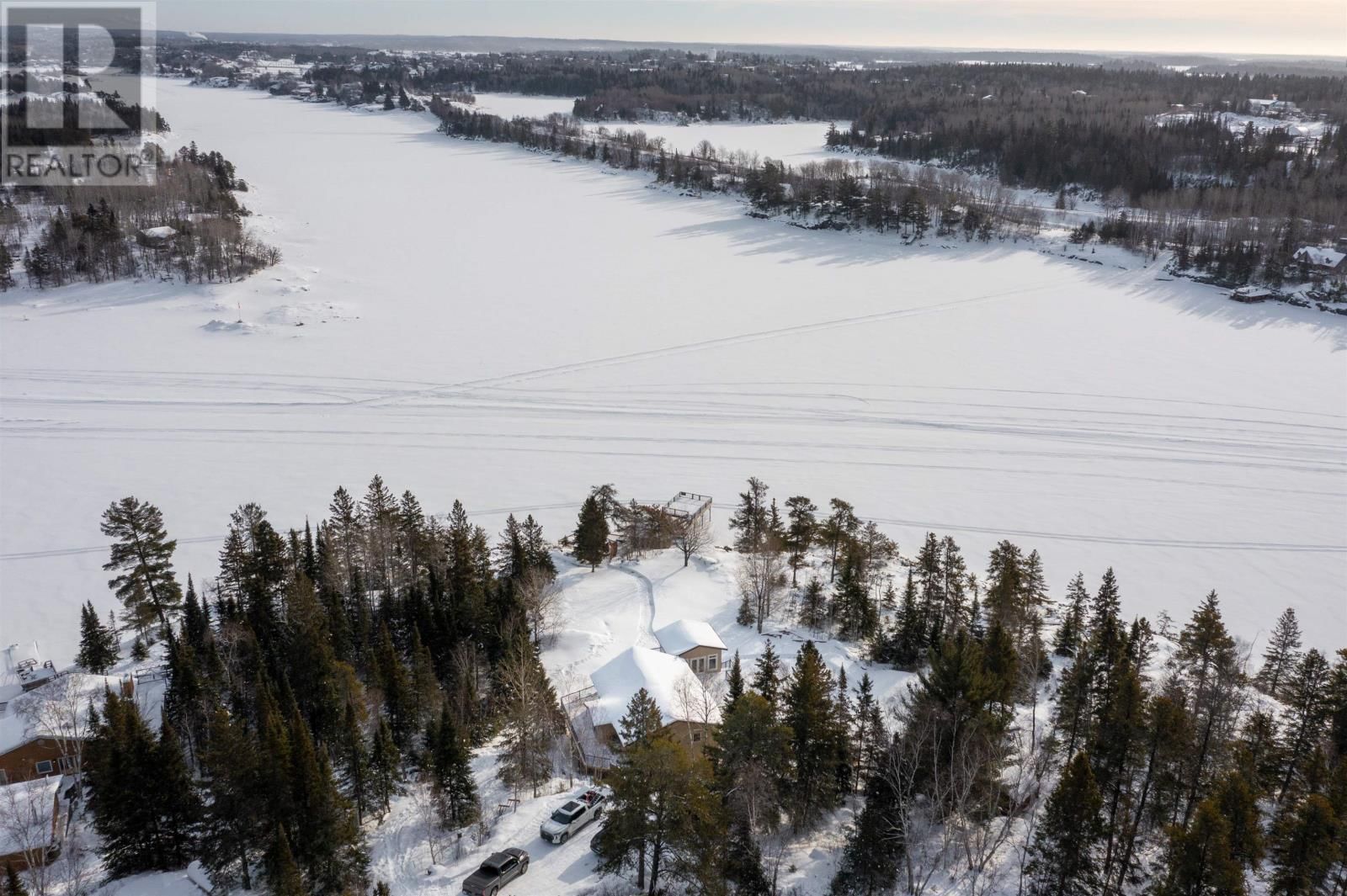 220D PHANTOM DR Image 7