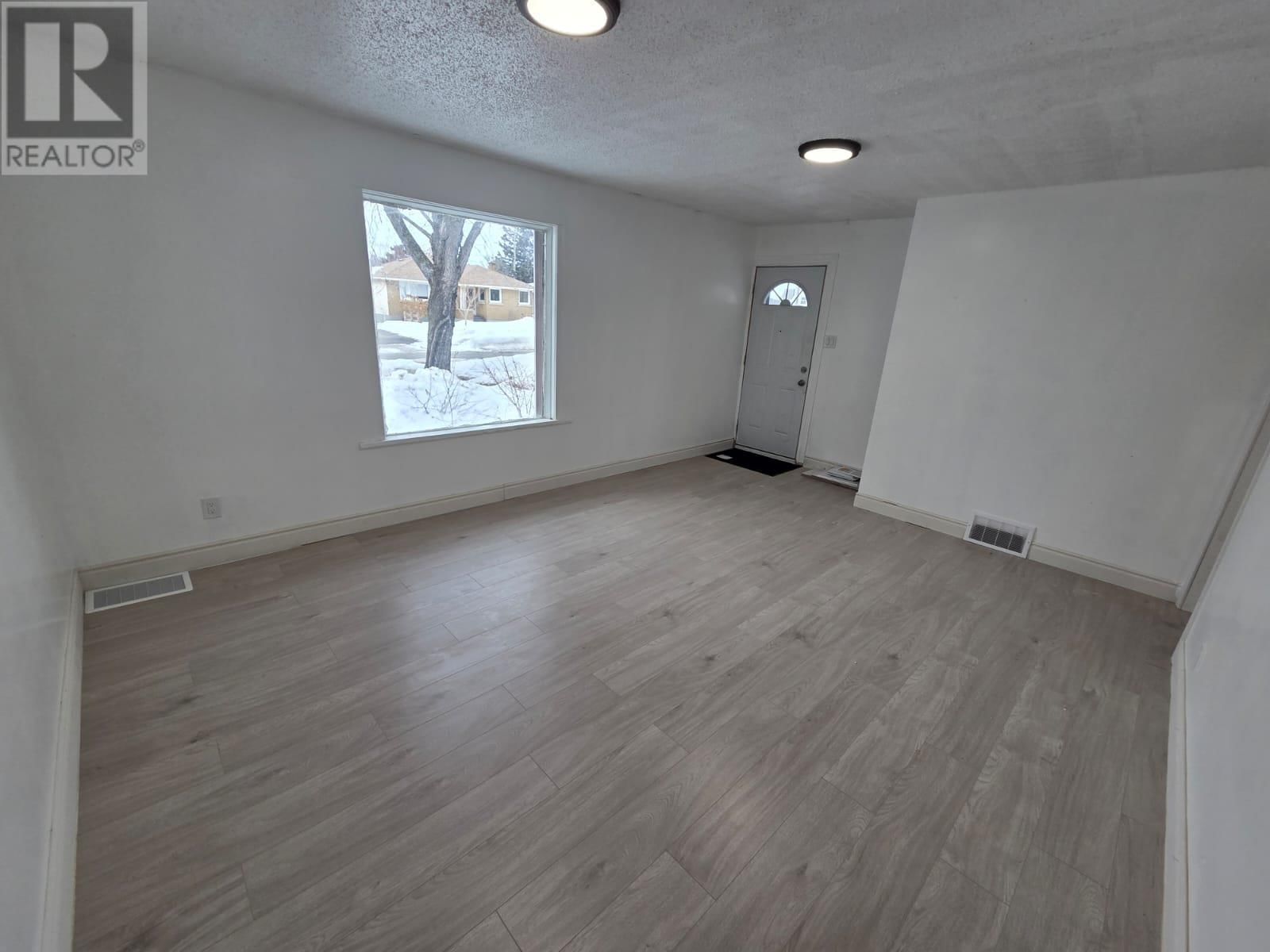 E - 2230 BEGIN ST Image 4