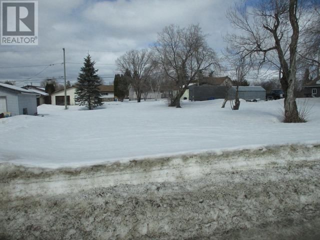 235 FLORENCE ST Image 3